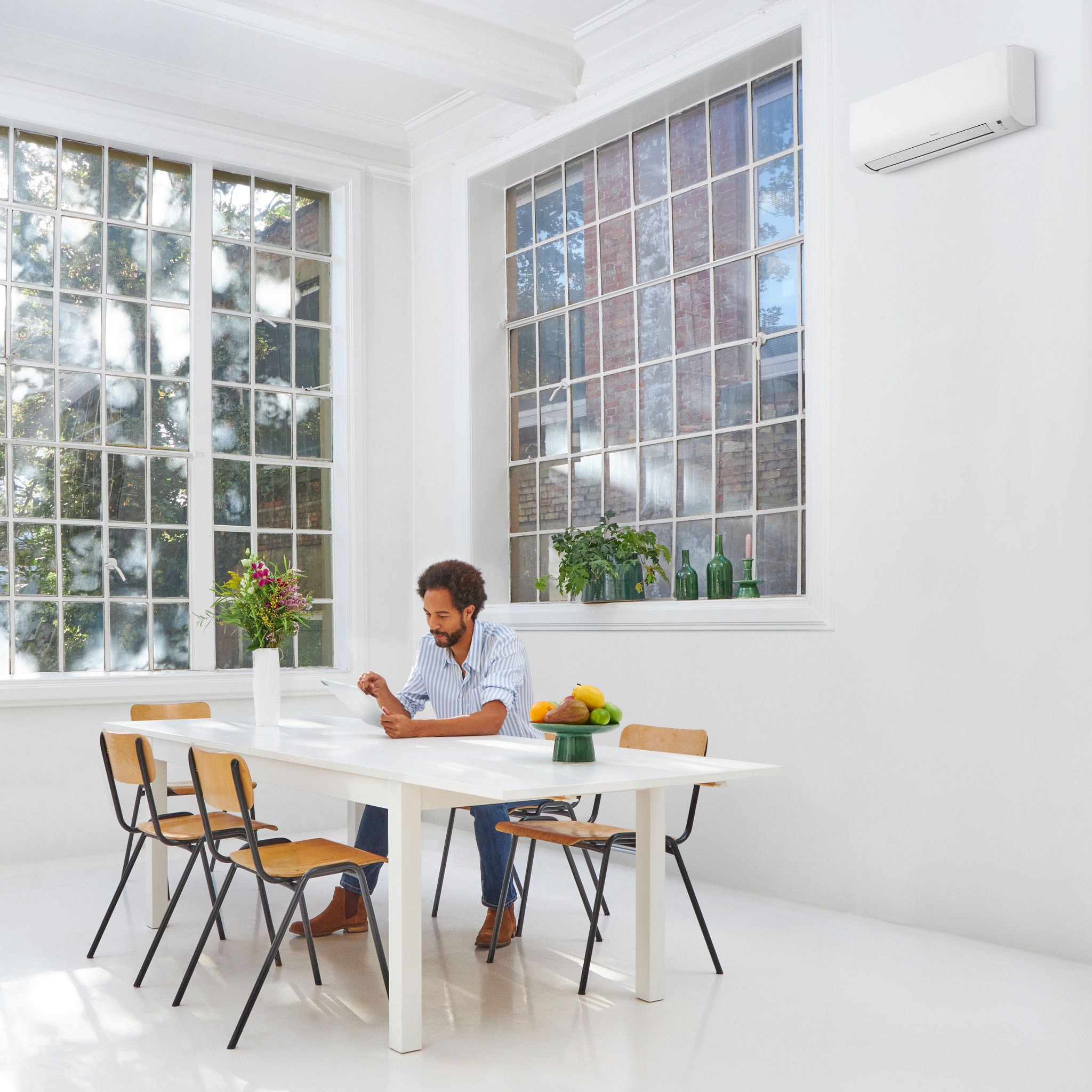 Daikin product Comfora white